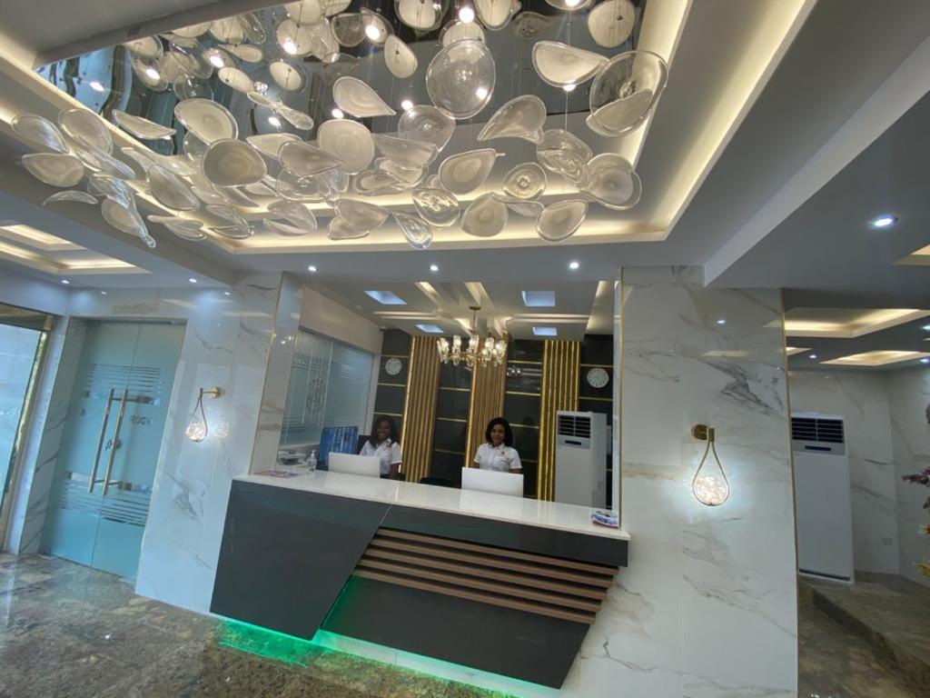 God'S Touch Apartments Signature Lagos Kültér fotó