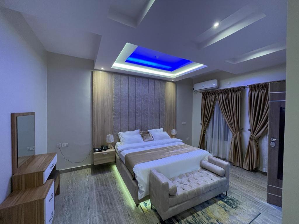 God'S Touch Apartments Signature Lagos Kültér fotó