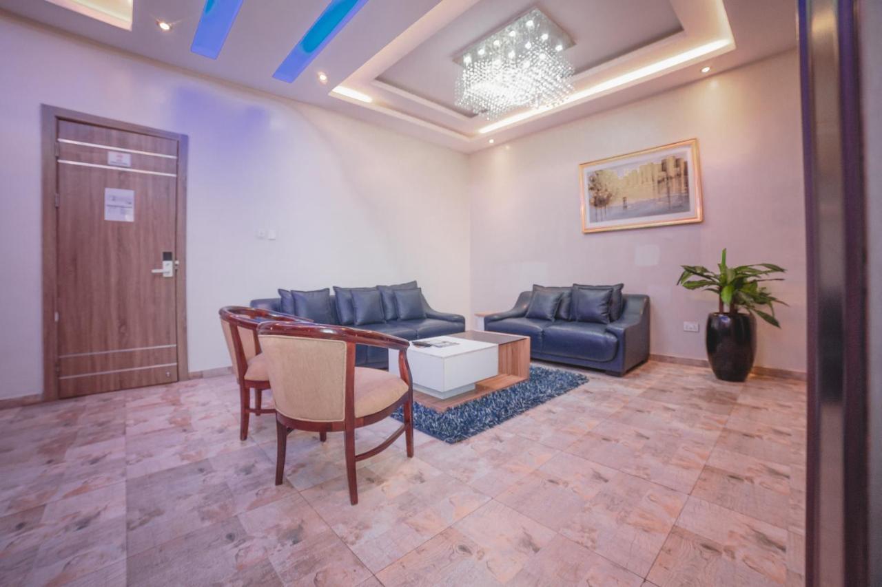 God'S Touch Apartments Signature Lagos Kültér fotó
