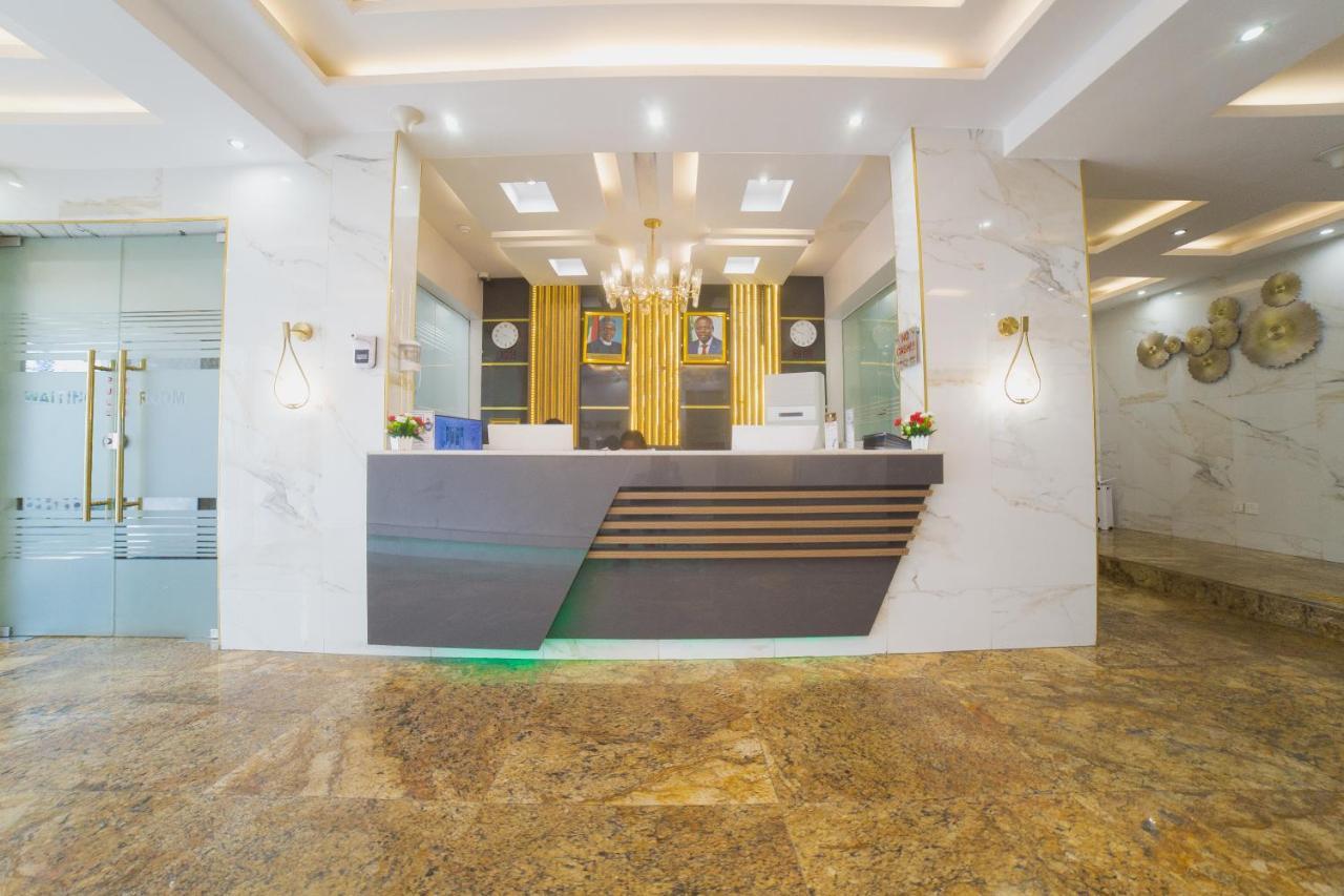 God'S Touch Apartments Signature Lagos Kültér fotó
